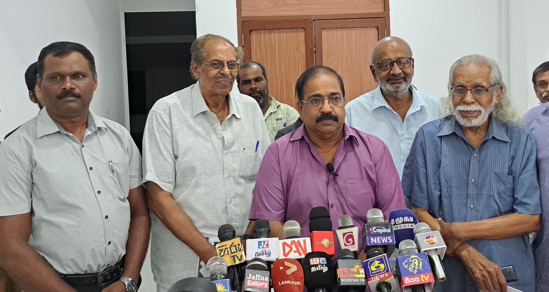 பொதுமக்கள் அமைப்புக்களின் கூட்டிணைவினால் மேற்கொள்ளப்பட்ட அரசியற் கட்சிகளுடனான சந்திப்புக்கள்